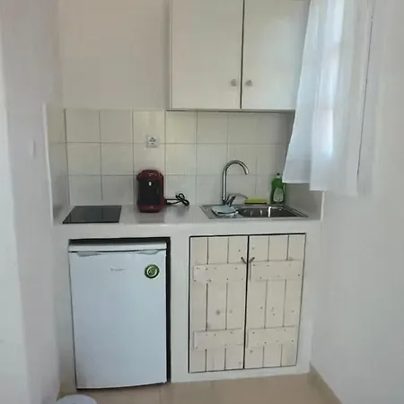 Beachfront Blue Sea Apartment Parikia (Paros)