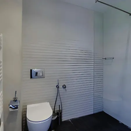 Beachfront Blue Sea Apartman