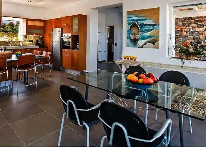 Beachfront Blue Sea Parikia (Paros)